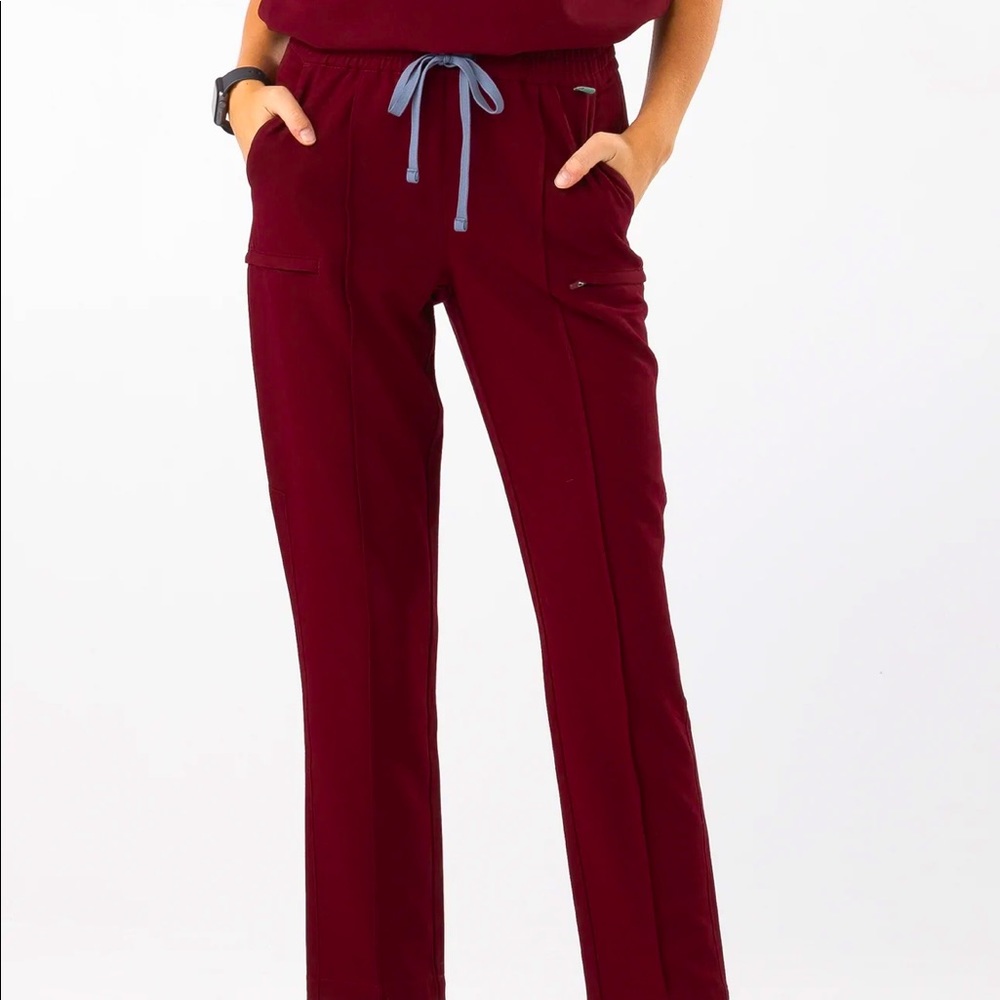 SICILY PINTUCK TAPERED SCRUB PANTS 28” in FYSEL